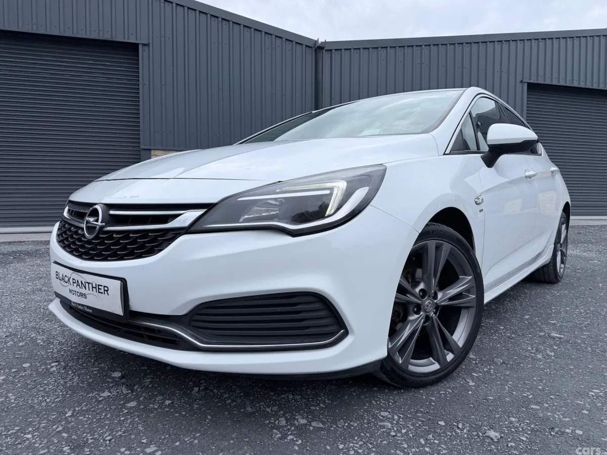 Opel Astra Hatchback, Petrol, 2019, White