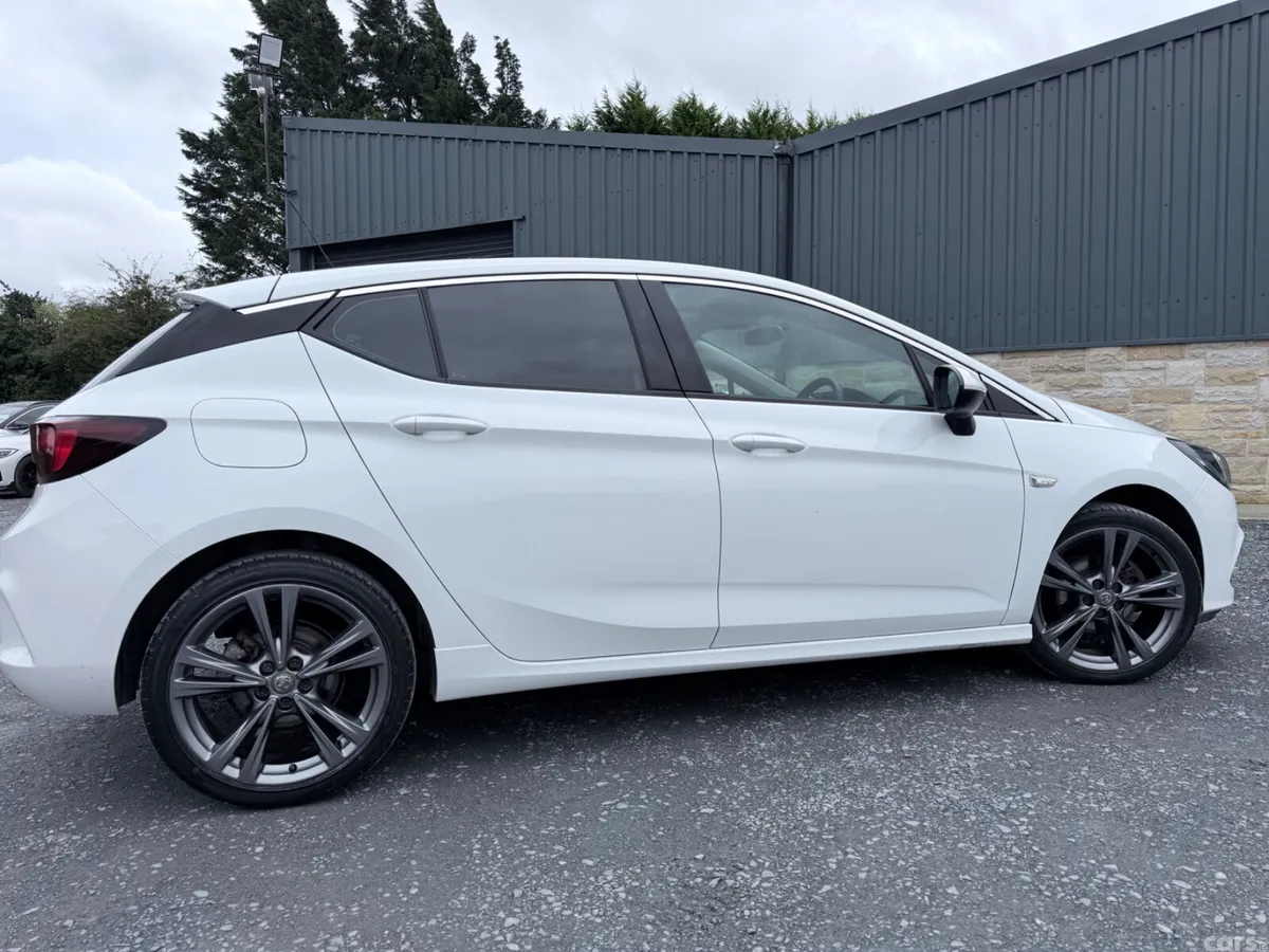 Opel Astra Hatchback, Petrol, 2019, White