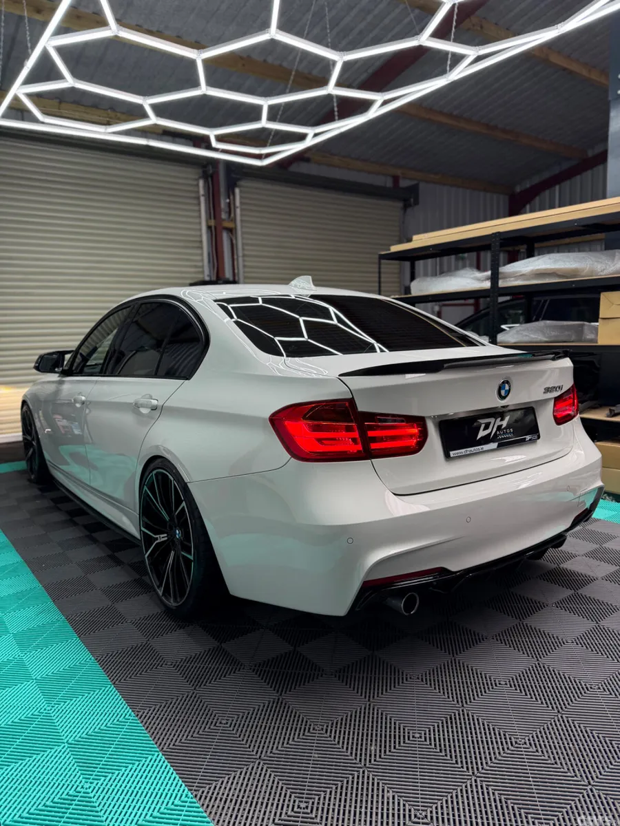 BMW 3-Series Saloon, Petrol, 2015, White