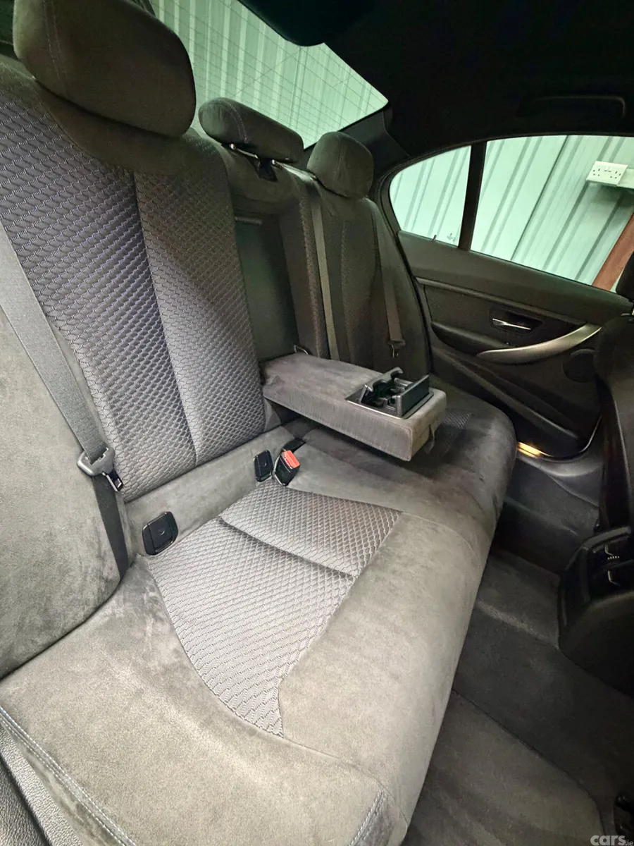 BMW 3-Series Saloon, Petrol, 2015, White