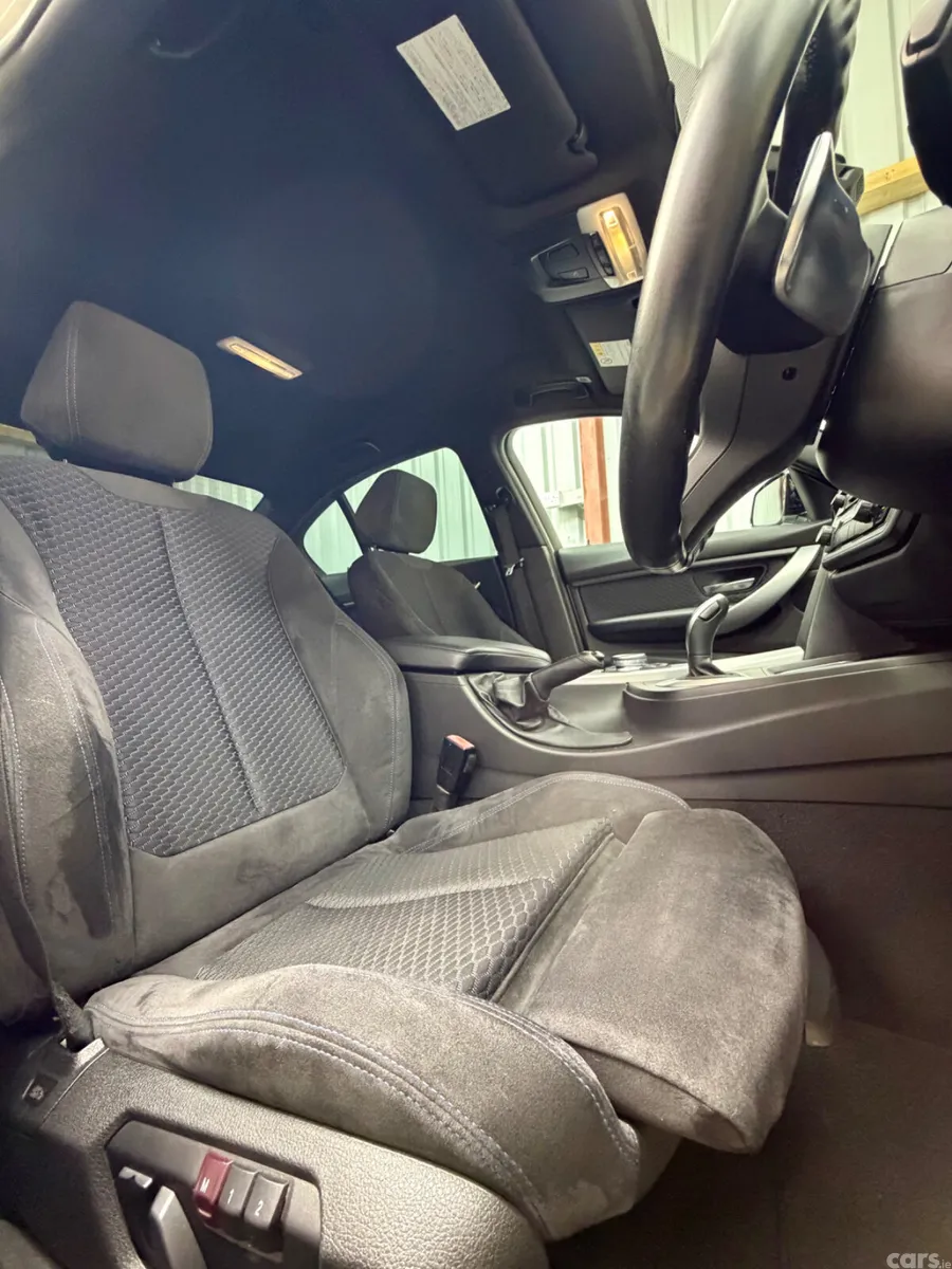 BMW 3-Series Saloon, Petrol, 2015, White