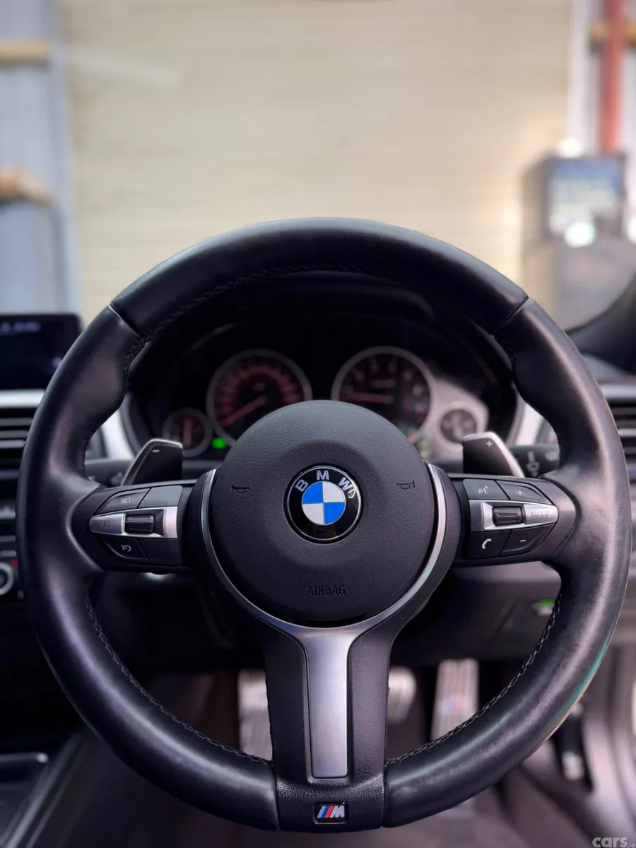 BMW 3-Series Saloon, Petrol, 2015, White