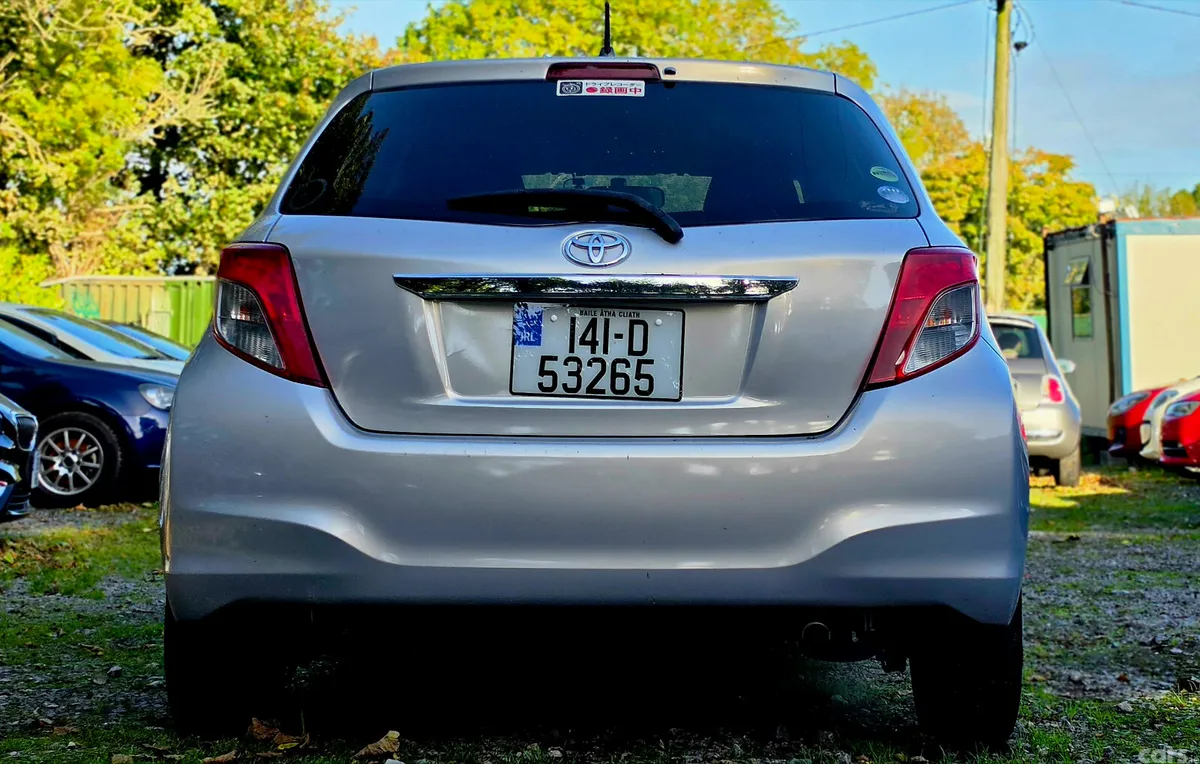 Toyota Vitz Hatchback, Petrol, 2014, Silver