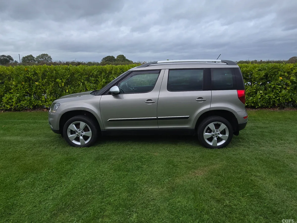 Skoda Yeti SUV, Diesel, 2015, Beige