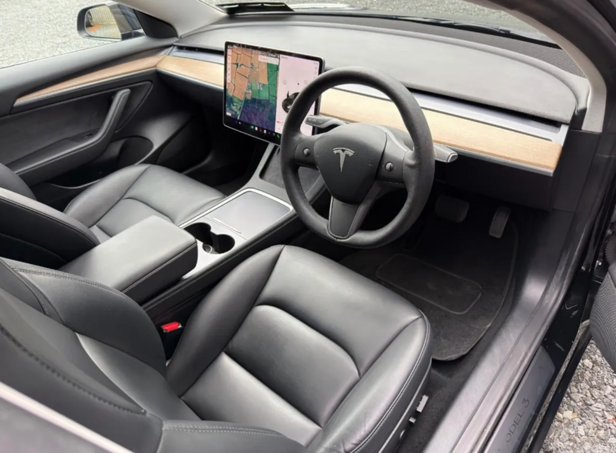 Tesla Model 3 Saloon, Electric, 2021, Black