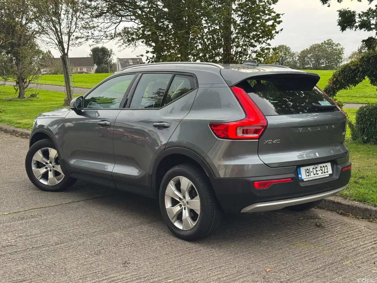 Volvo XC40 SUV, Diesel, 2019, Grey