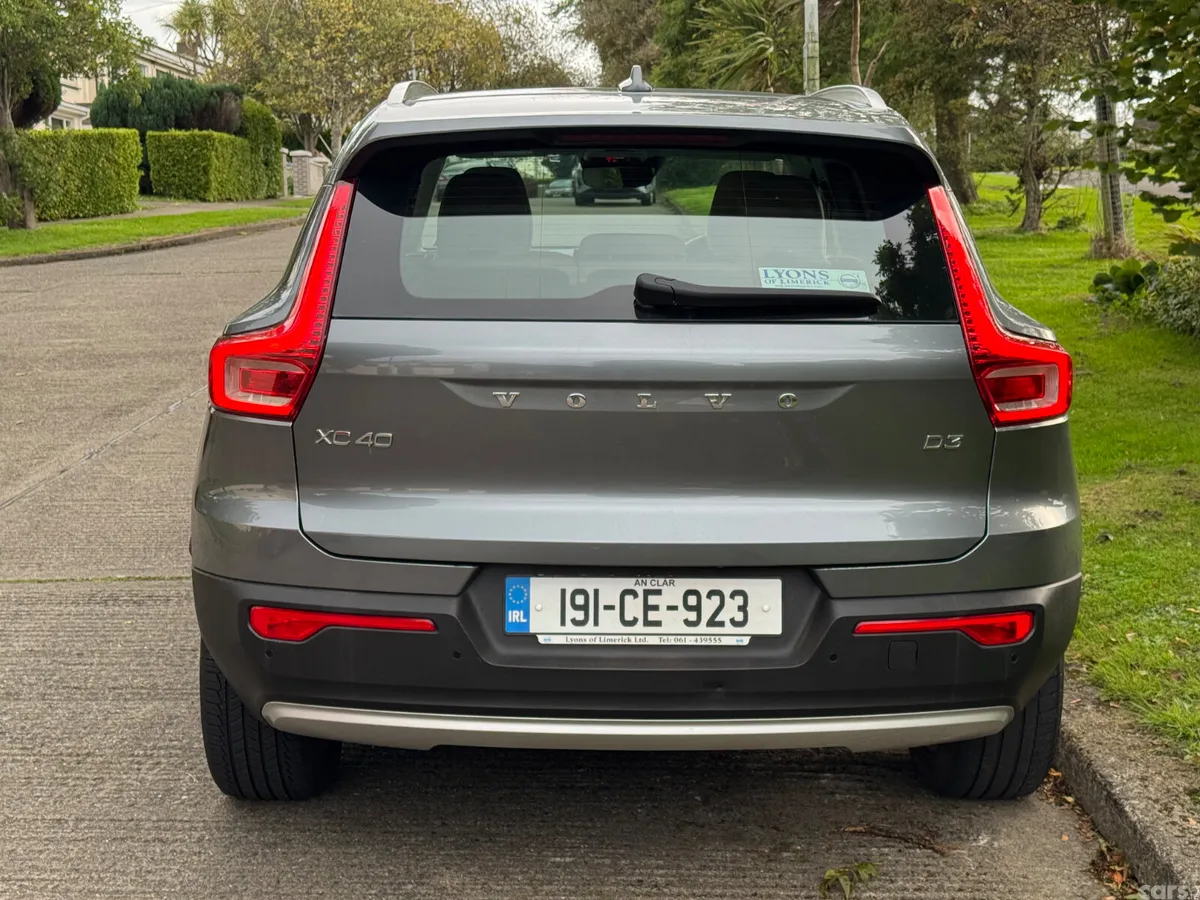 Volvo XC40 SUV, Diesel, 2019, Grey