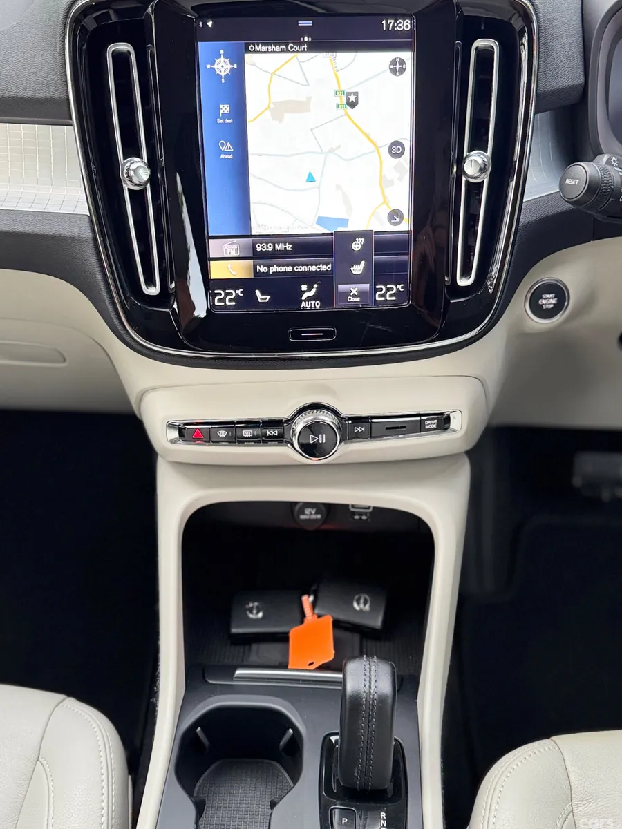Volvo XC40 SUV, Diesel, 2019, Grey