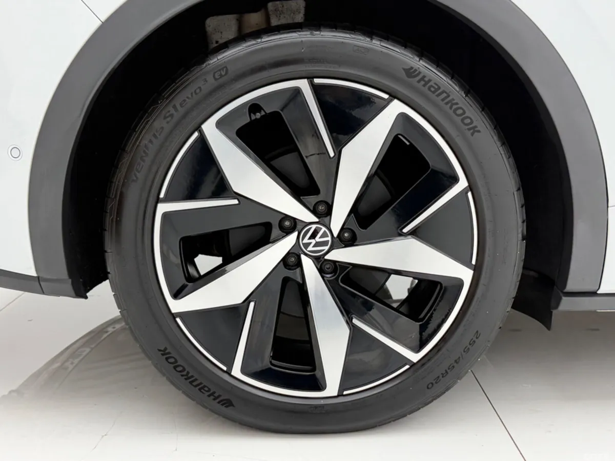 Volkswagen ID.4 Estate, Electric, 2025, White