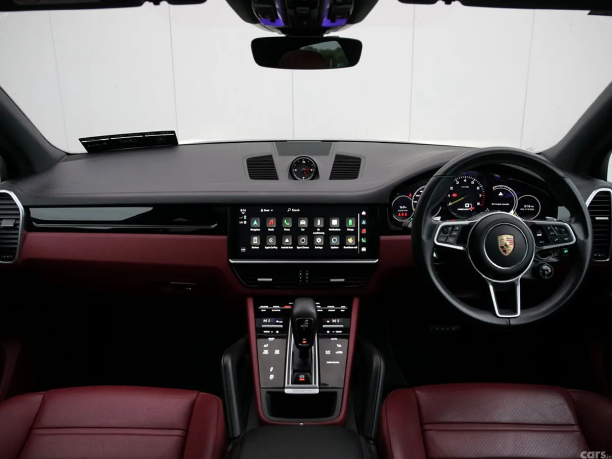 Porsche Cayenne SUV, Petrol Plug-in Hybrid, 2023, Black