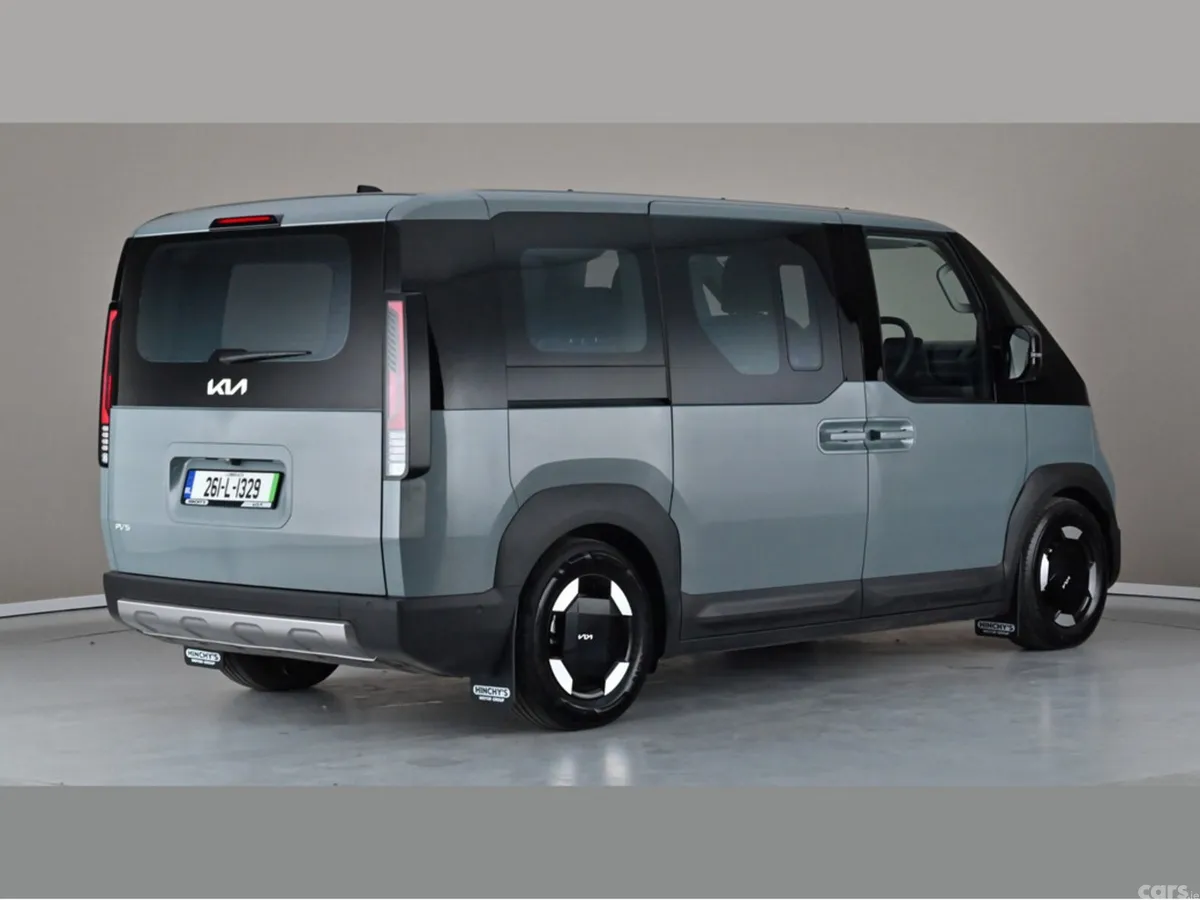 Kia PV5 Minibus, Electric, 2026, Grey
