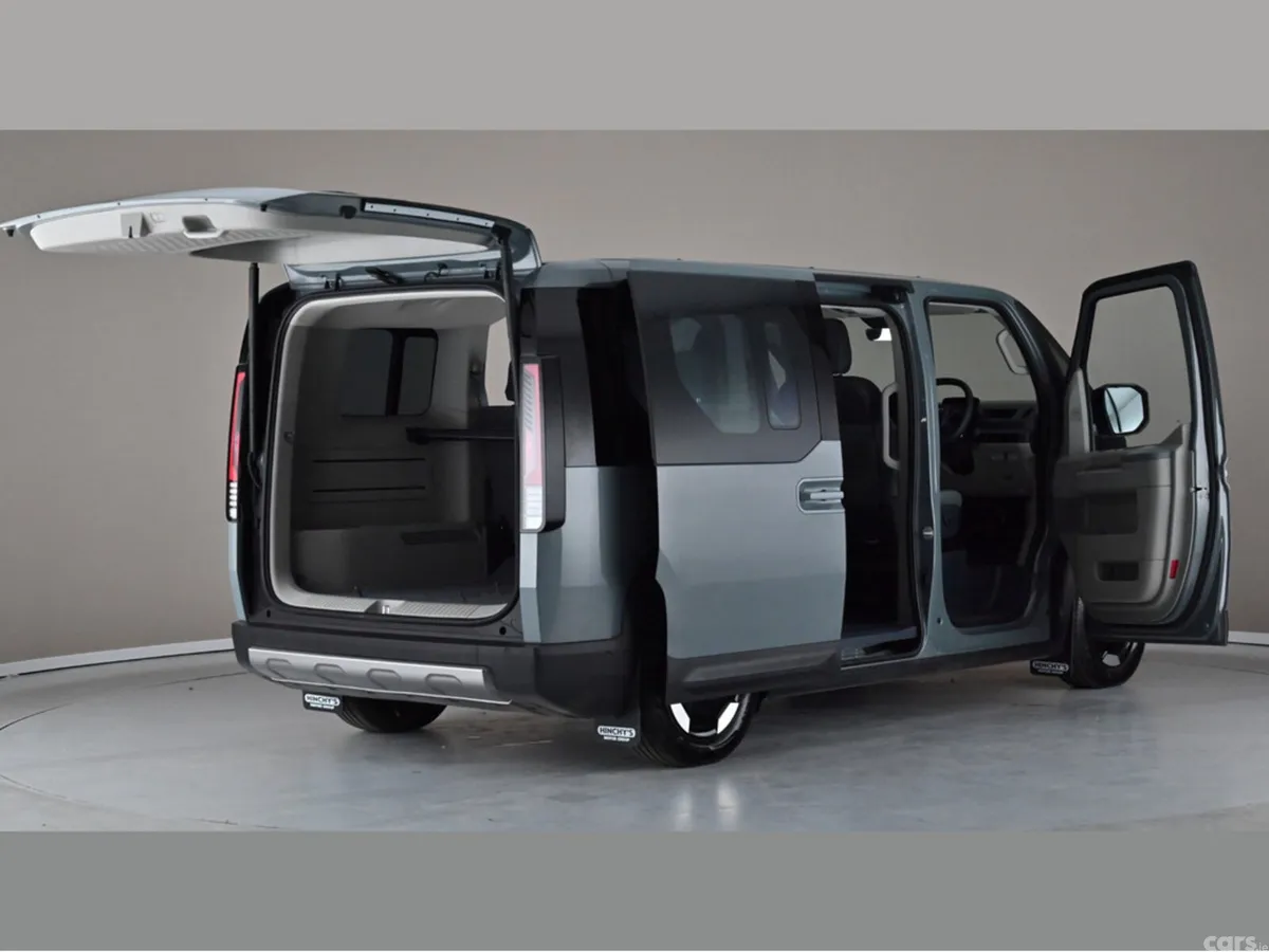 Kia PV5 Minibus, Electric, 2026, Grey
