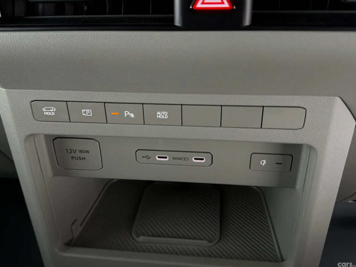 Kia PV5 Minibus, Electric, 2026, Grey