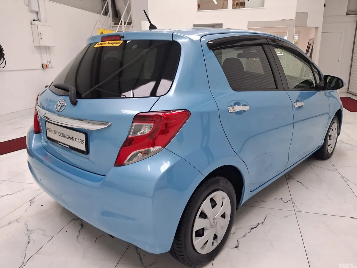 Toyota Vitz Hatchback, Petrol, 2016, Blue