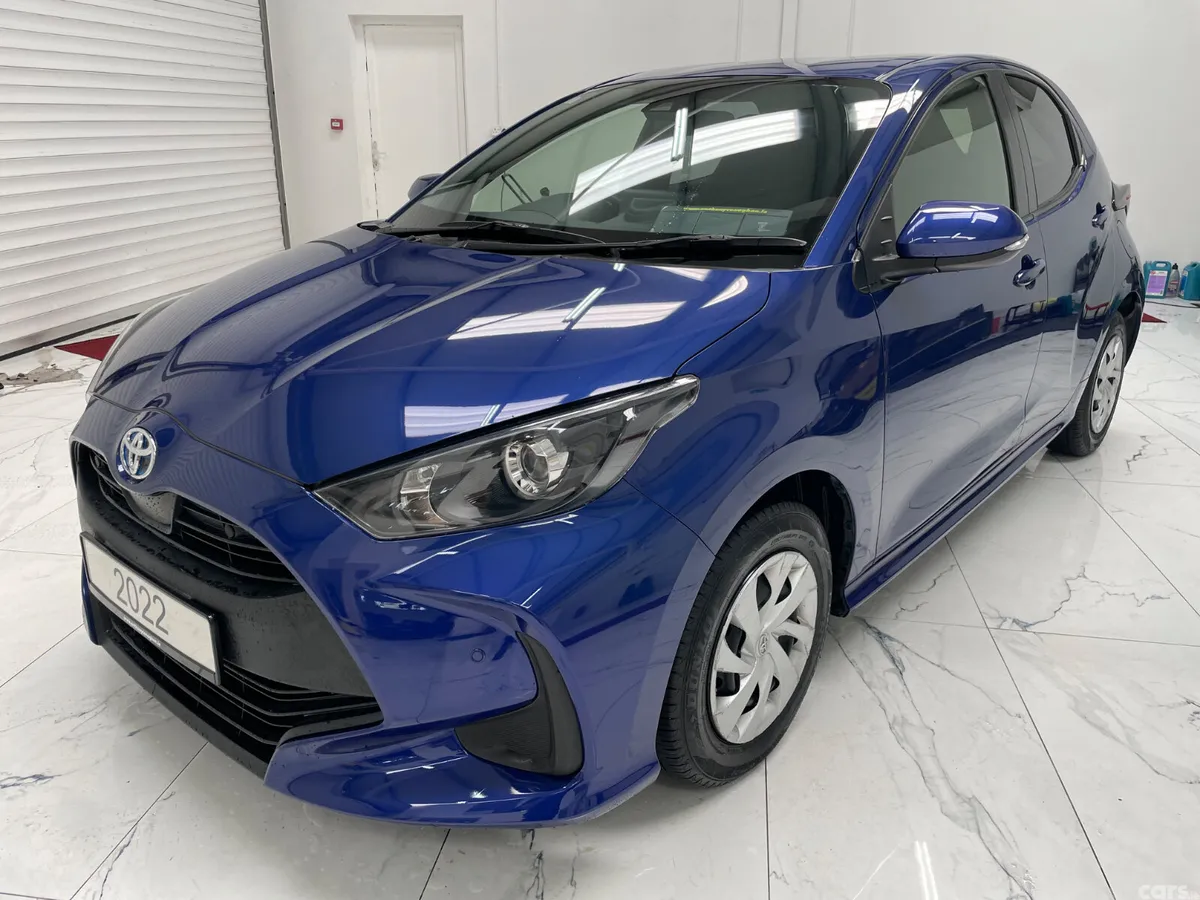 Toyota Yaris Hatchback, Petrol Hybrid, 2022, Blue