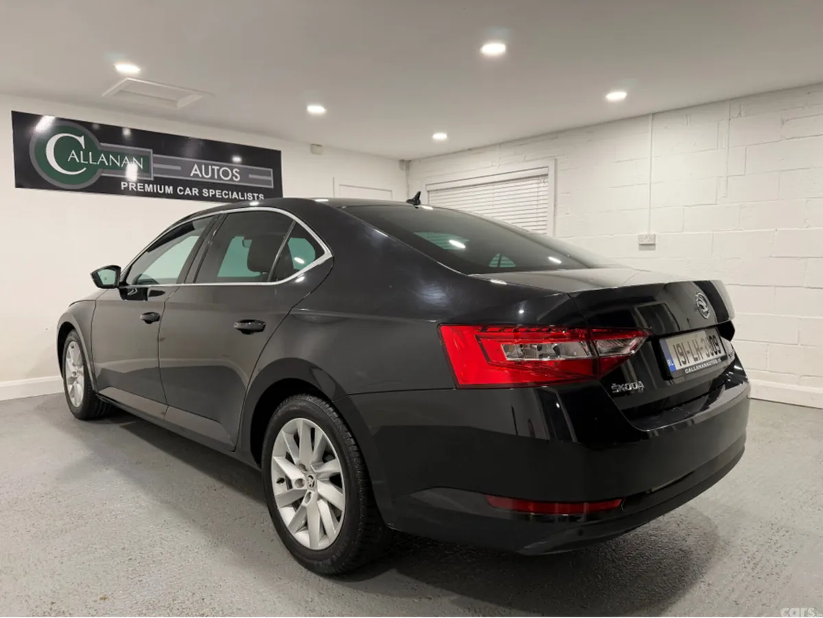 Skoda Superb Hatchback, Diesel, 2019, Black