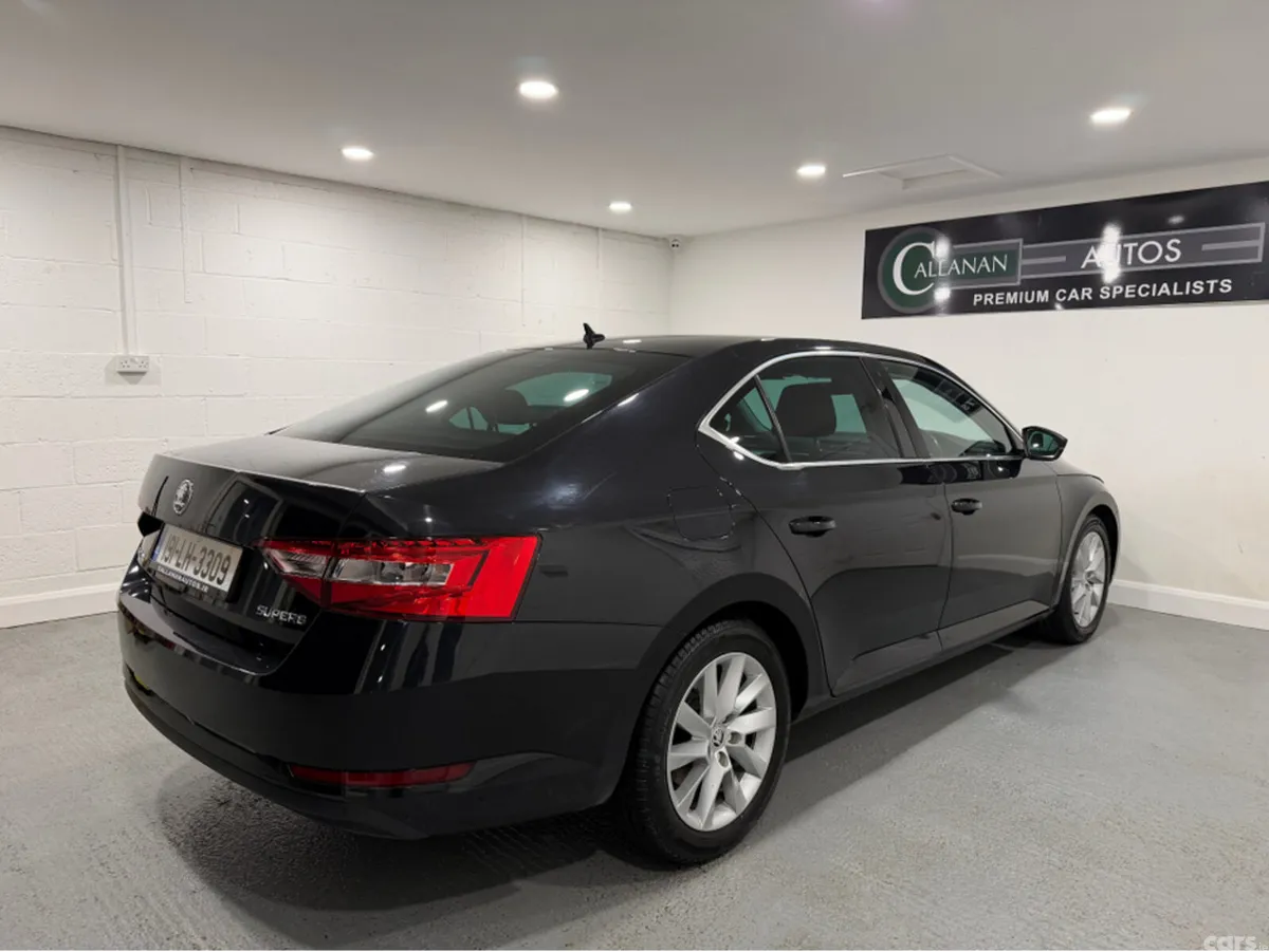 Skoda Superb Hatchback, Diesel, 2019, Black