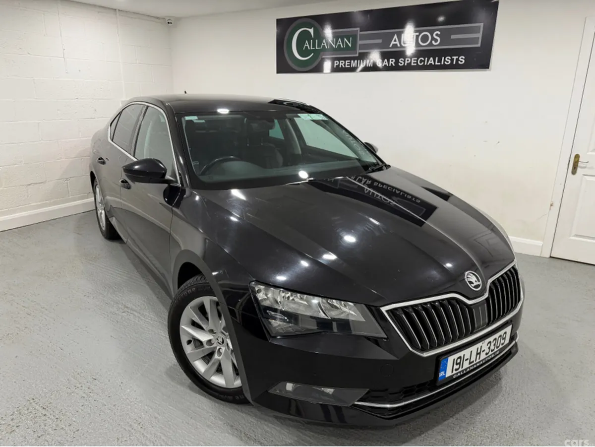 Skoda Superb Hatchback, Diesel, 2019, Black