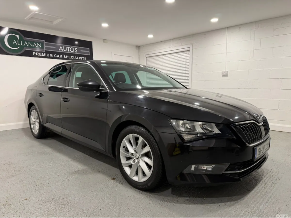 Skoda Superb Hatchback, Diesel, 2019, Black