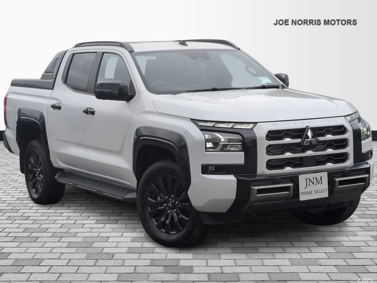 Mitsubishi Other Pick Up, Diesel, 2025, White