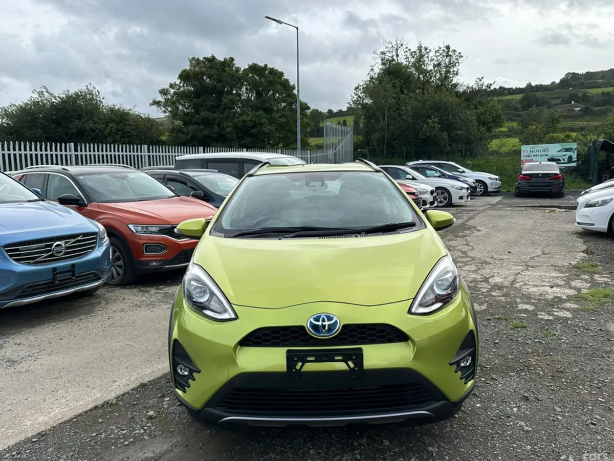 Toyota Aqua Hatchback, Petrol, 2017, Green