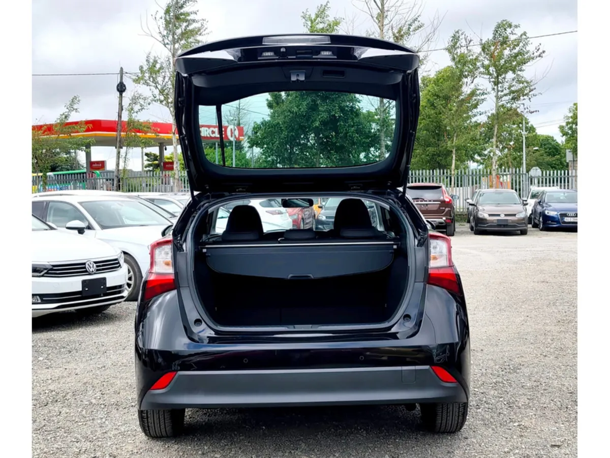 Toyota Prius Hatchback, Petrol Hybrid, 2021, Black