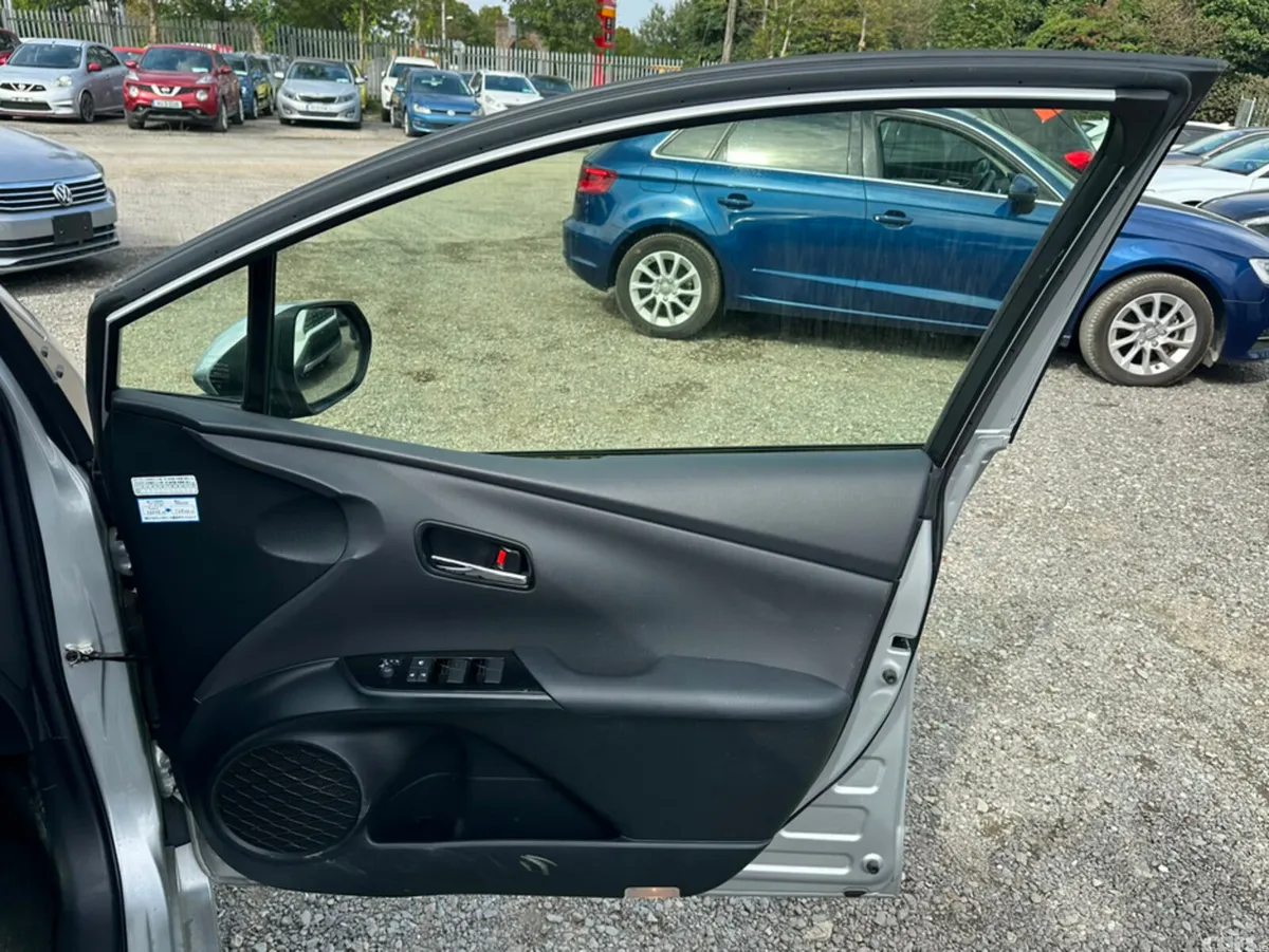 Toyota Prius Hatchback, Petrol Hybrid, 2021, Silver