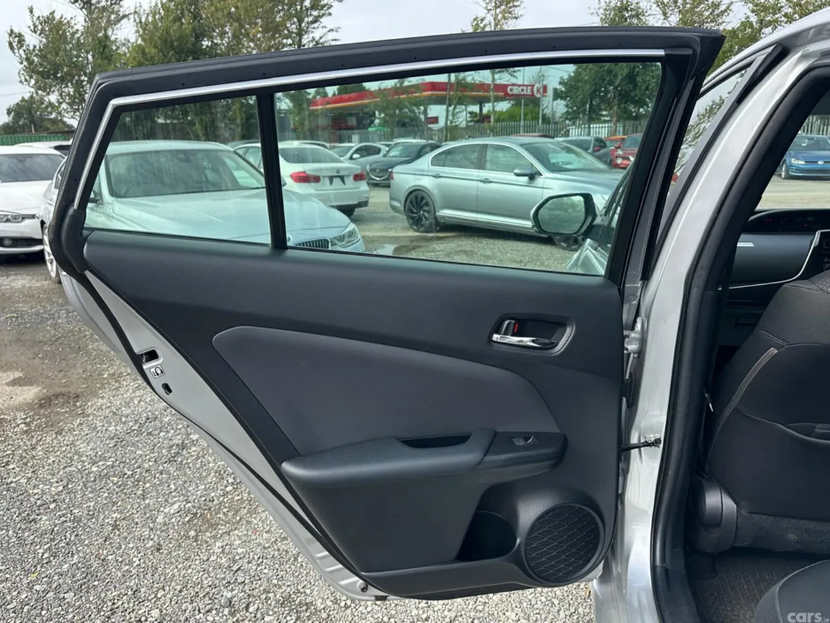 Toyota Prius Hatchback, Petrol Hybrid, 2021, Silver