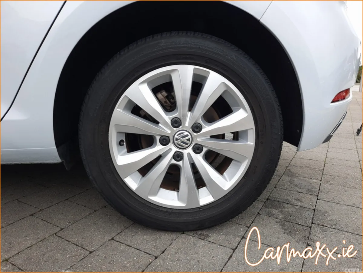 Volkswagen Golf Hatchback, Petrol, 2018, White