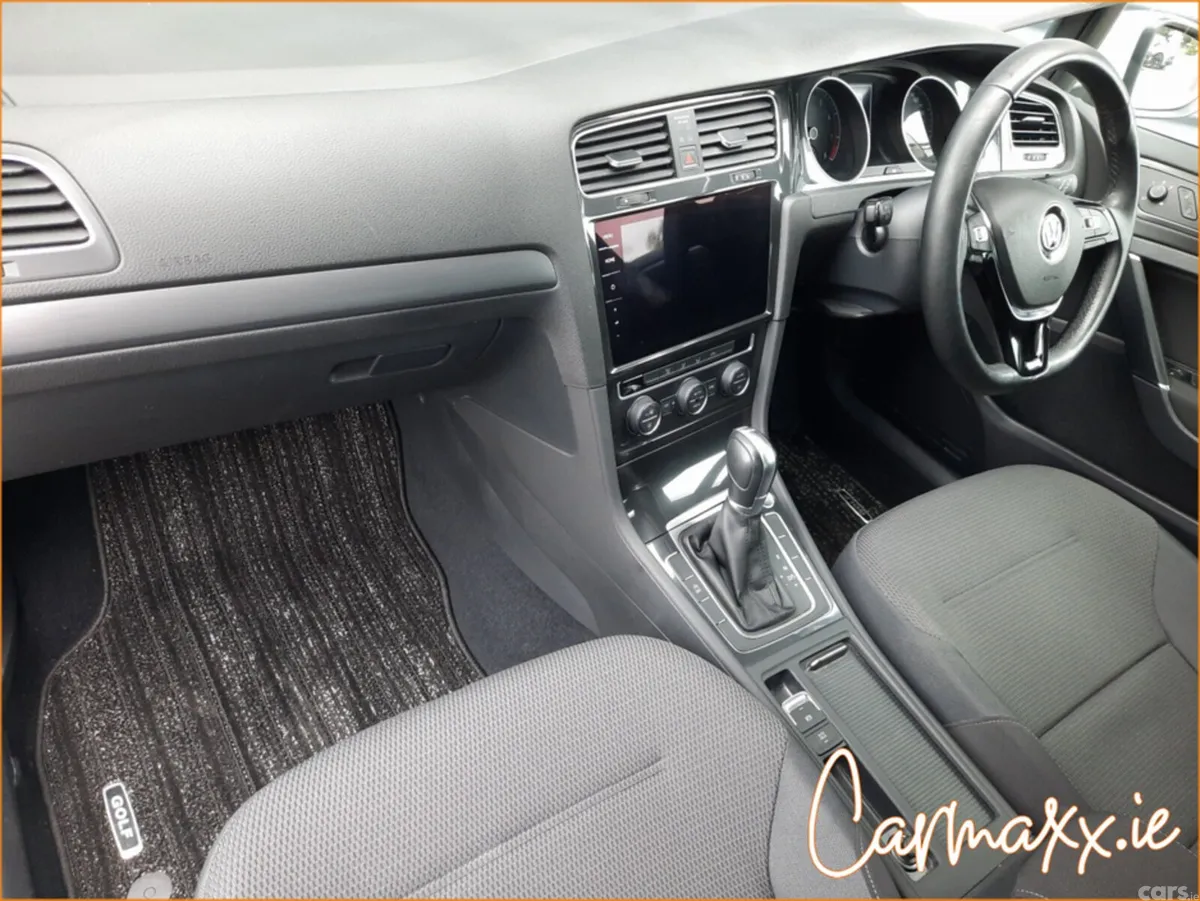 Volkswagen Golf Hatchback, Petrol, 2018, White