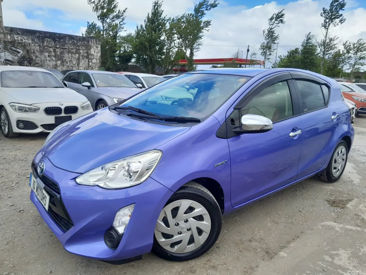 Toyota Aqua Hatchback, Petrol Hybrid, 2016, Blue