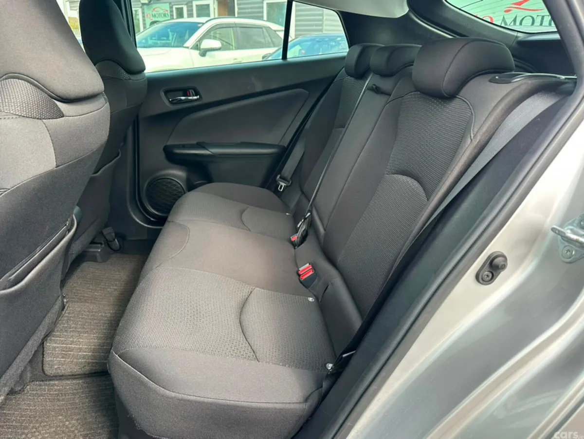 Toyota Prius Hatchback, Petrol Hybrid, 2021, Silver