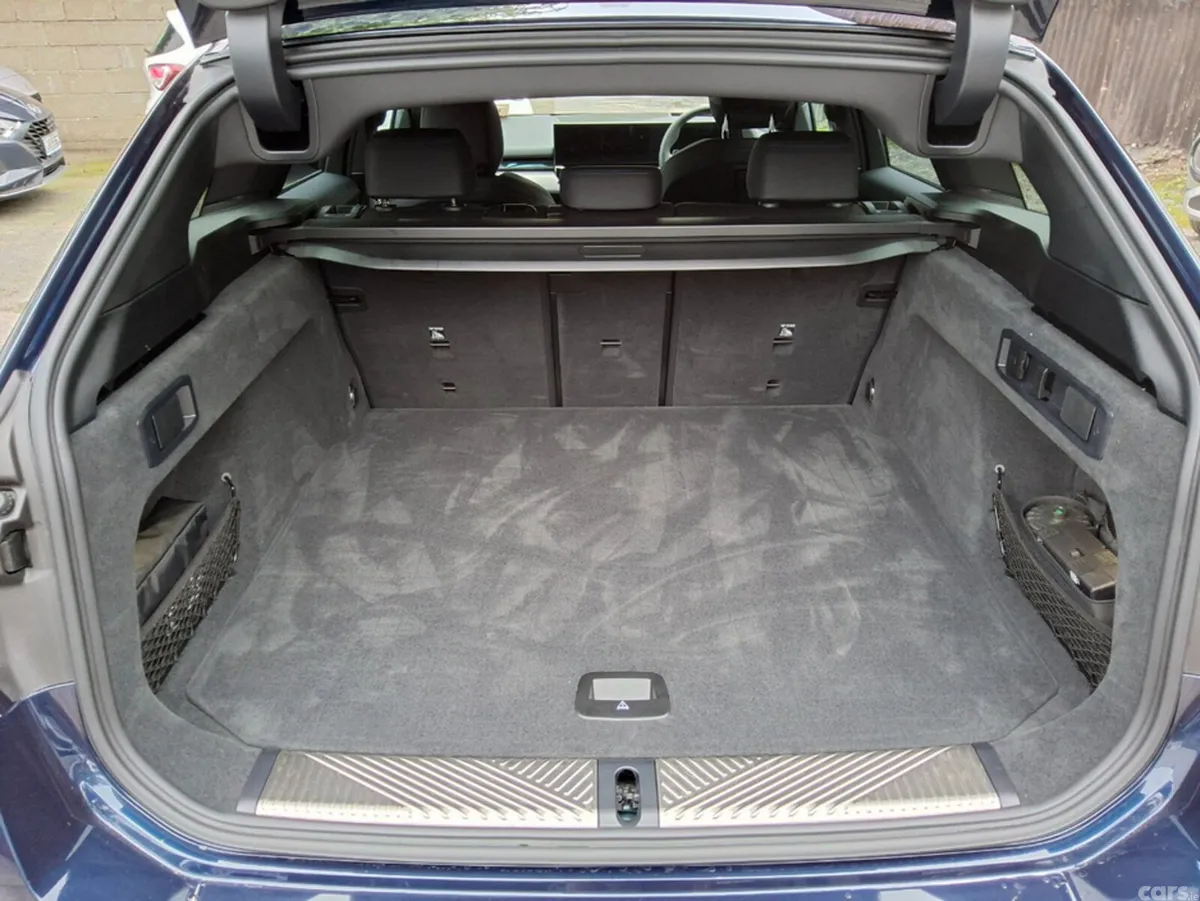 BMW i5 Estate, Electric, 2026, Blue