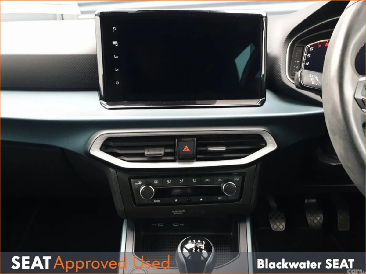 SEAT Arona Hatchback, Petrol, 2023, Black