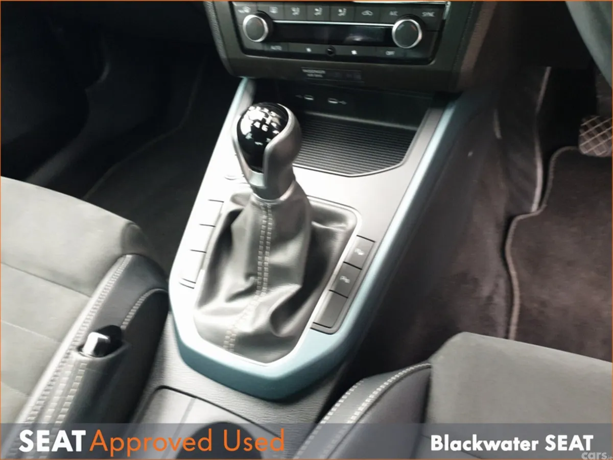 SEAT Arona Hatchback, Petrol, 2023, Black
