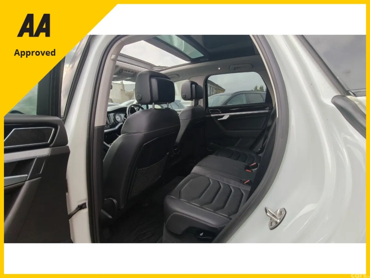 Volkswagen Touareg SUV, Diesel, 2019, White