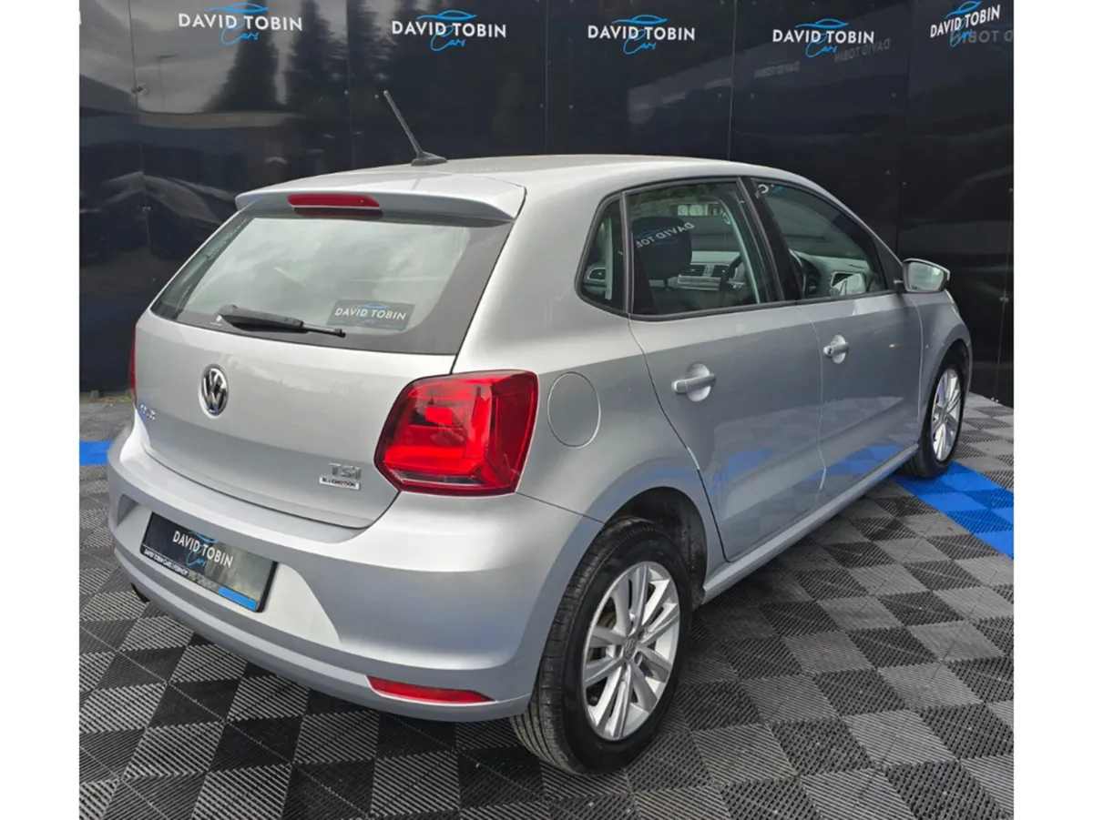 Volkswagen Polo Hatchback, Petrol, 2017, Silver