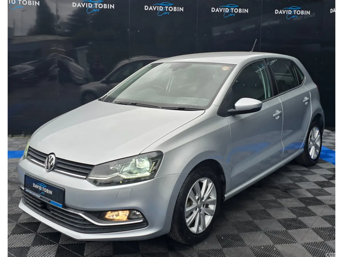 Volkswagen Polo Hatchback, Petrol, 2017, Silver