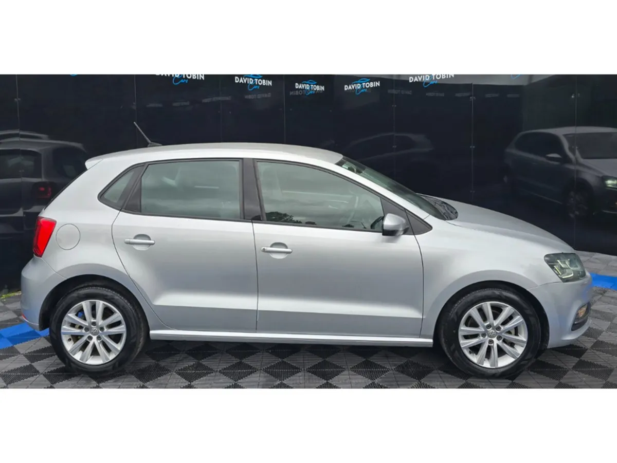 Volkswagen Polo Hatchback, Petrol, 2017, Silver
