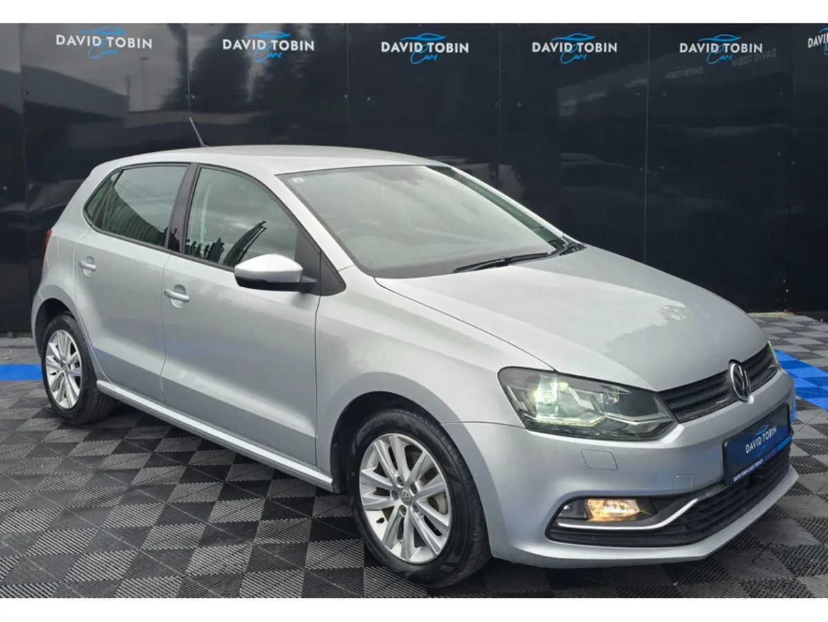 Volkswagen Polo Hatchback, Petrol, 2017, Silver