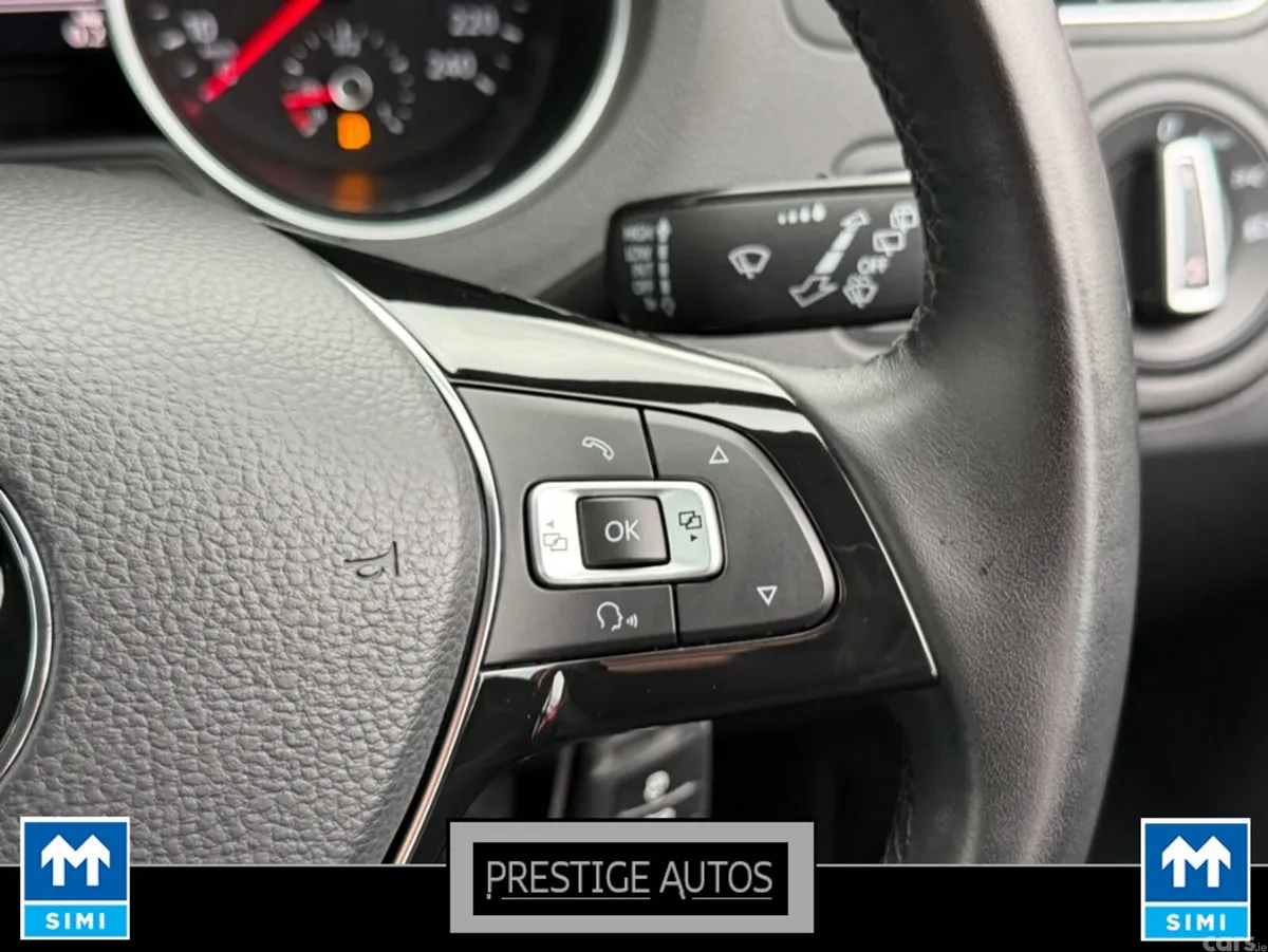 Volkswagen Polo Hatchback, Petrol, 2017, Red