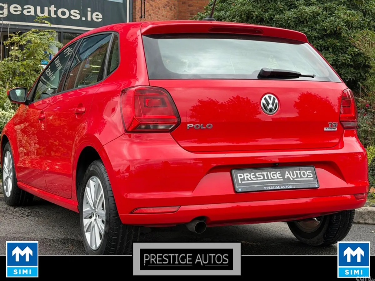 Volkswagen Polo Hatchback, Petrol, 2017, Red