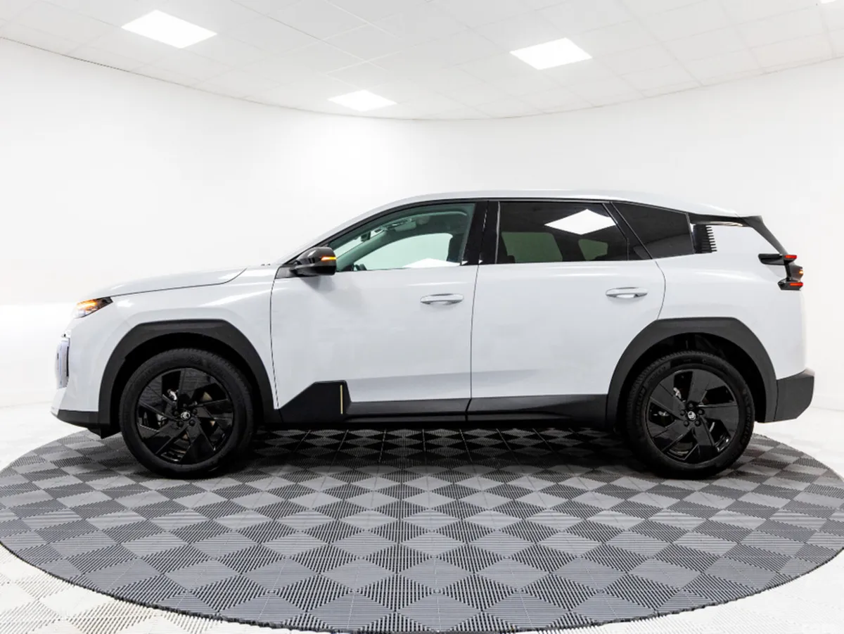 Citroen C5 Aircross SUV, Petrol Hybrid, 2026, White