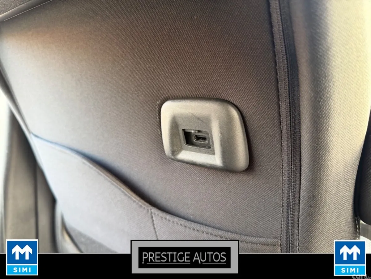 Nissan Serena MPV, Petrol Hybrid, 2018, Silver