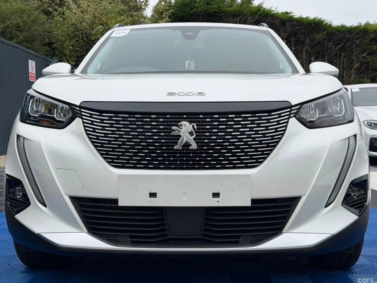 Peugeot 2008 SUV, Petrol, 2021, White