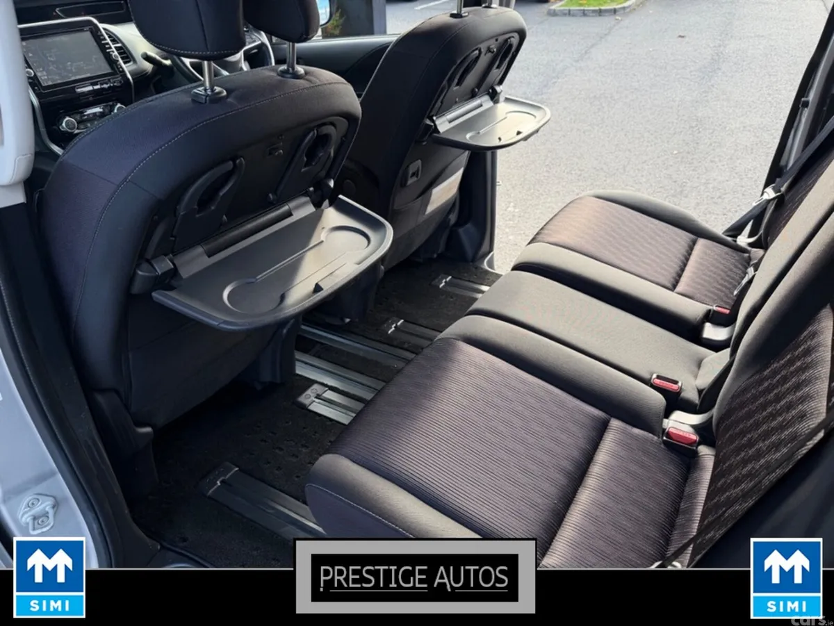 Nissan Serena MPV, Petrol Hybrid, 2018, Silver
