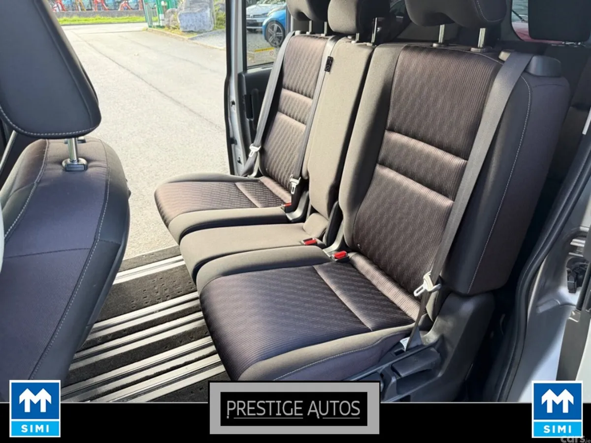 Nissan Serena MPV, Petrol Hybrid, 2018, Silver
