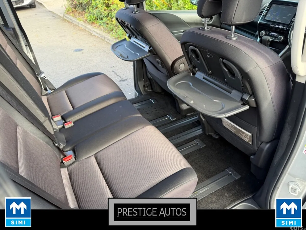 Nissan Serena MPV, Petrol Hybrid, 2018, Silver