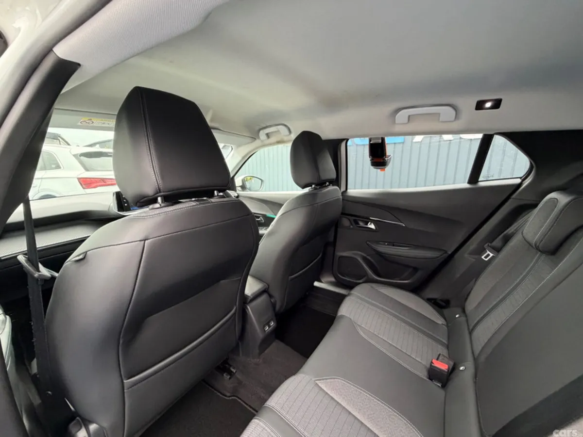 Peugeot 2008 SUV, Petrol, 2021, White