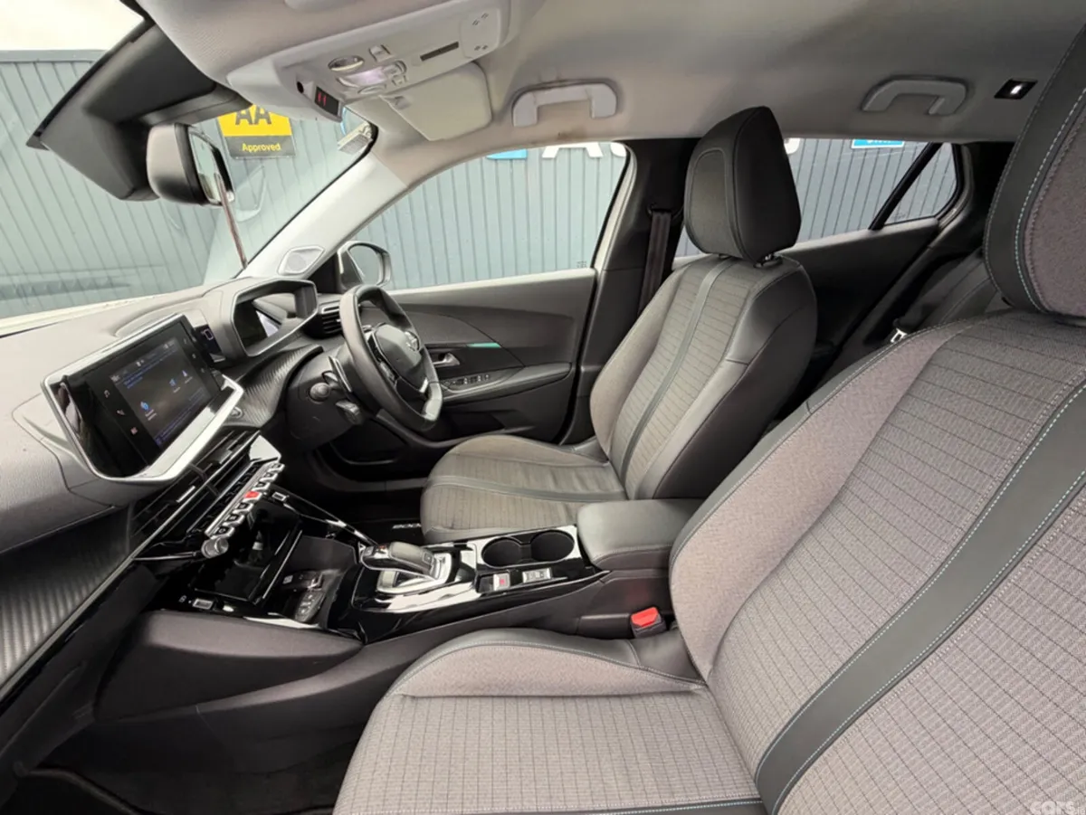 Peugeot 2008 SUV, Petrol, 2021, White